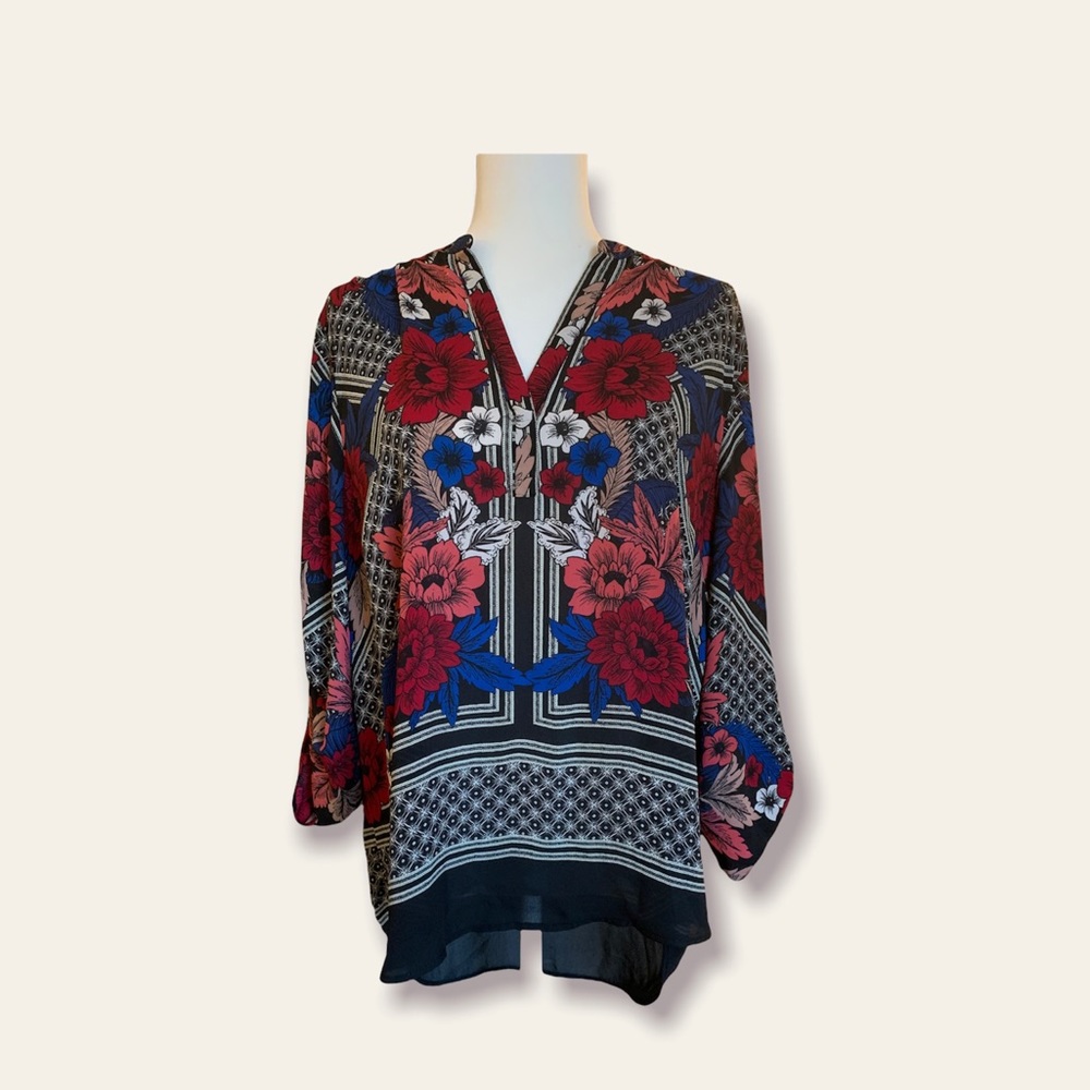 🌸 DR2 Floral Tunic Blouse Excellent Condition
